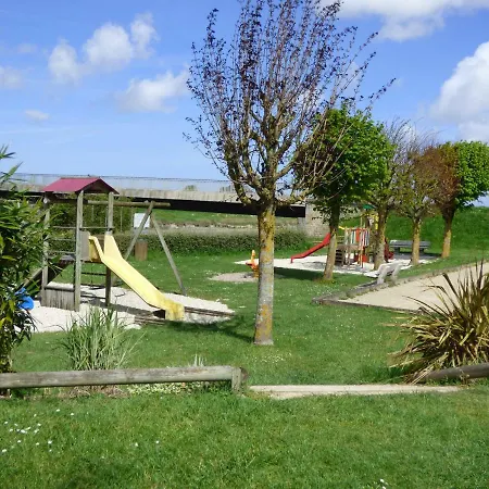 7 Km Du Mont St Michel Holiday home Pontorson