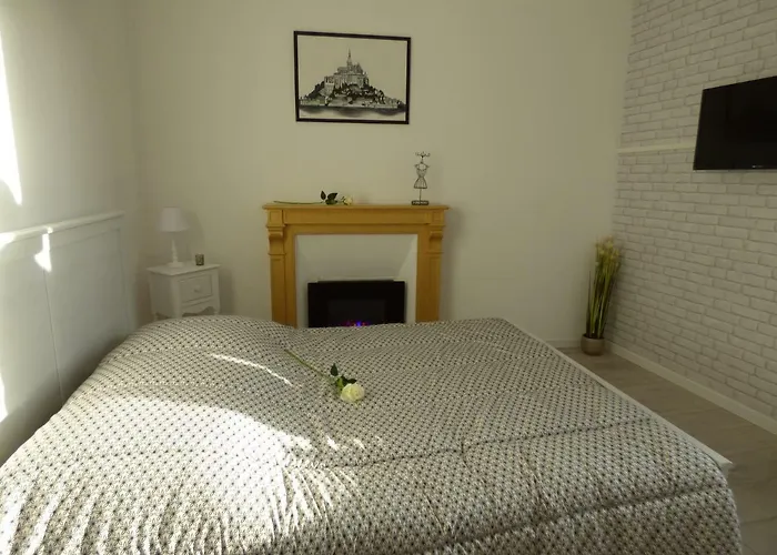 7 Km Du Mont St Michel Дом отдыха