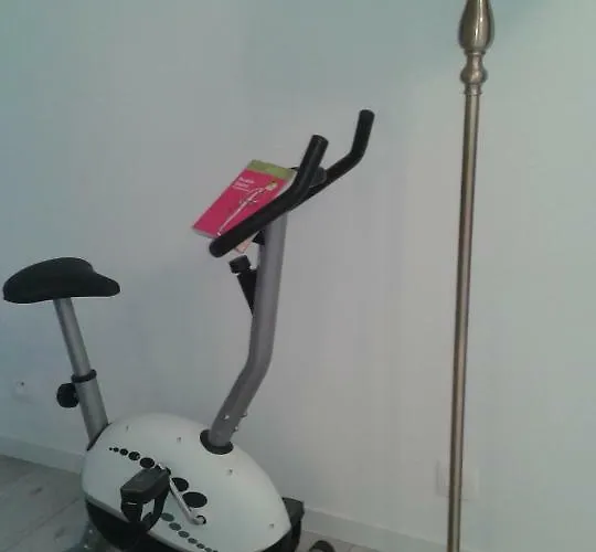 7 Km Du Mont St Michel Понторсон