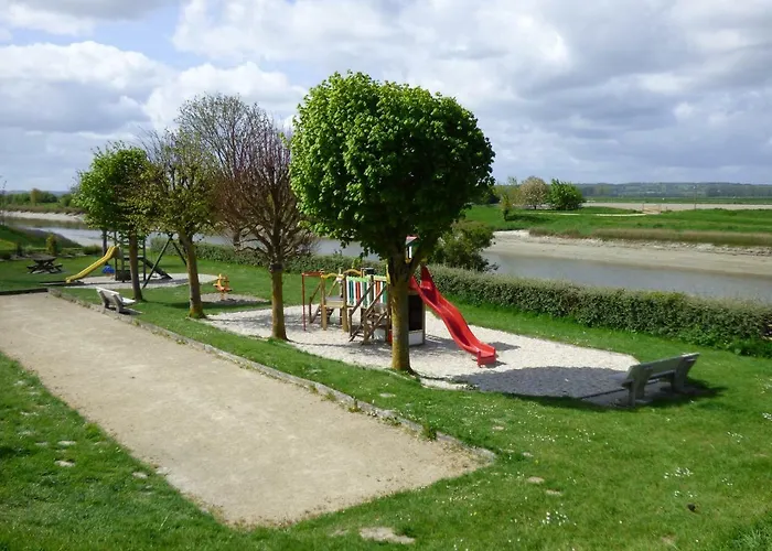 Дом отдыха 7 Km Du Mont St Michel Понторсон