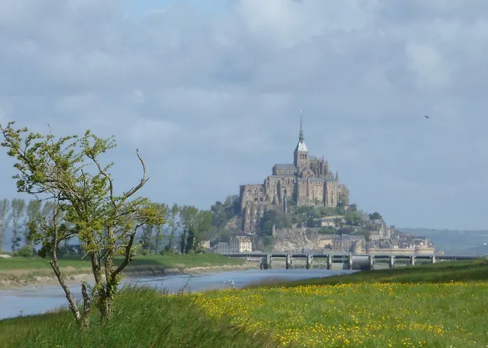 Nyaraló 7 Km Du Mont St Michel Pontorson
